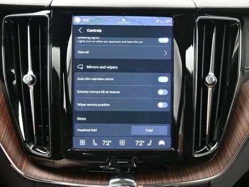 Used 2023 Volvo XC60 B5 Ultimate image 18