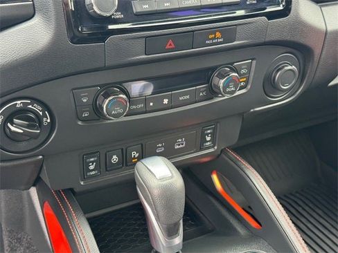 Used 2023 Nissan Frontier PRO-4X w/ Pro Convenience Package image 21