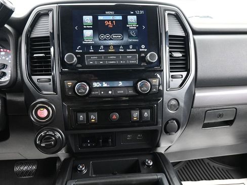 Used 2021 Nissan Titan PRO-4X w/ Pro-4x Convenience Package image 22