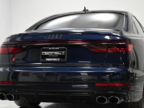 Used 2022 Audi S8 image 48