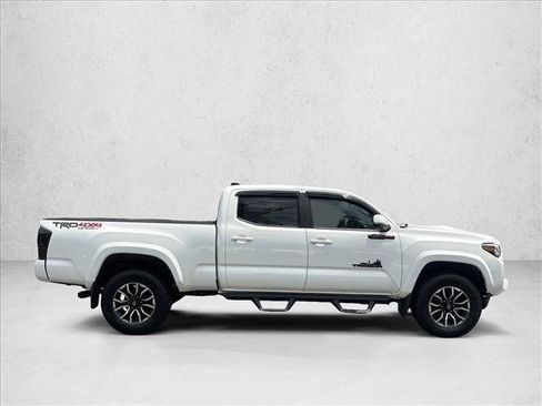 Used 2020 Toyota Tacoma TRD Sport AWD/4WD image 4
