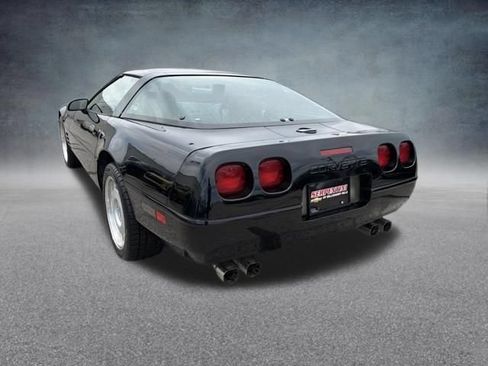 Used 1991 Chevrolet Corvette Coupe RWD image 9