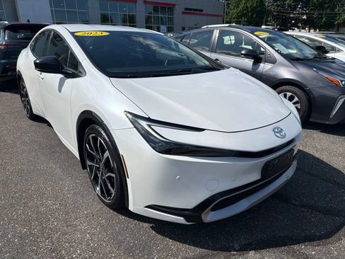 Certified 2023 Toyota Prius Prime FWD image 2