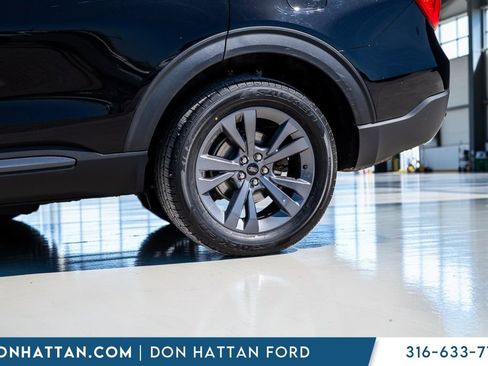 Used 2023 Ford Explorer XLT w/ Equipment Group 202A image 38