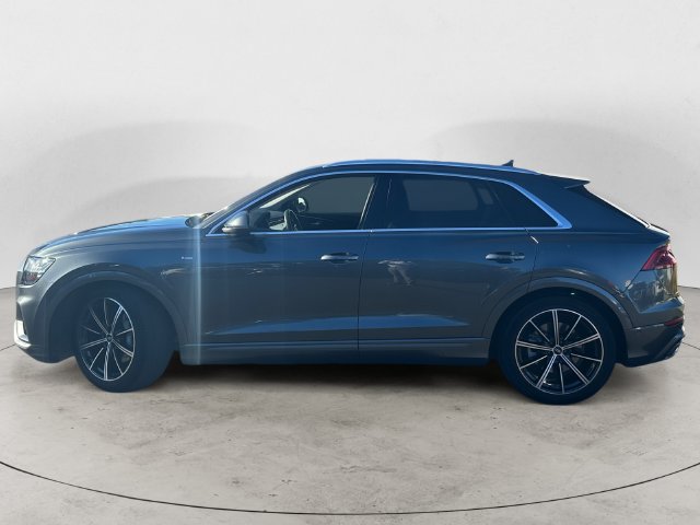 Used 2020 Audi Q8 Premium Plus w/ Premium Plus Package AWD/4WD image 8