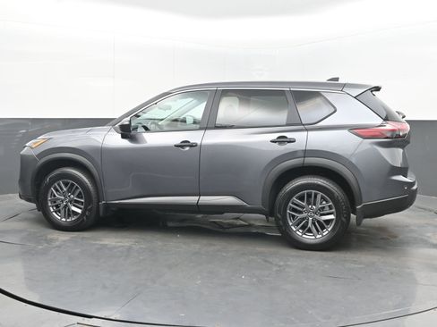 Certified 2025 Nissan Rogue S image 5