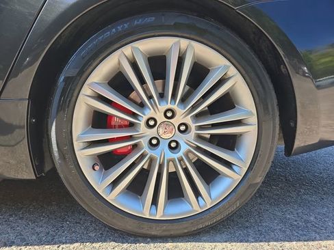 Used 2015 Jaguar XJ L Portfolio RWD image 39