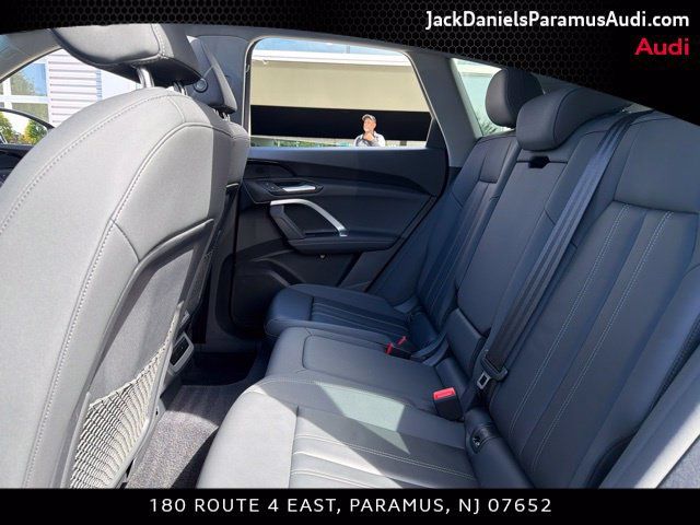 Used 2025 Audi Q5 Premium w/ Convenience Package AWD/4WD image 14
