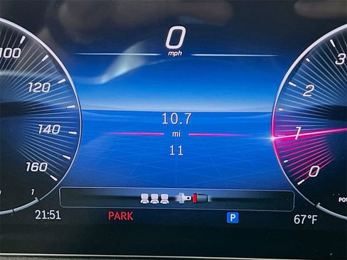 New 2025 Mercedes-Benz GLA 250 4MATIC image 13