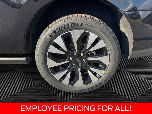 New 2026 Ford Expedition Platinum w/ Driver's Package AWD/4WD image 9
