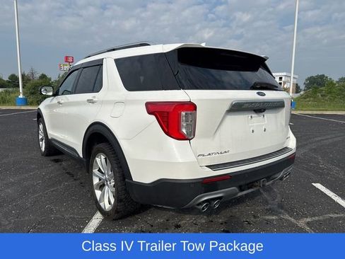 Used 2023 Ford Explorer Platinum w/ Technology Package image 3