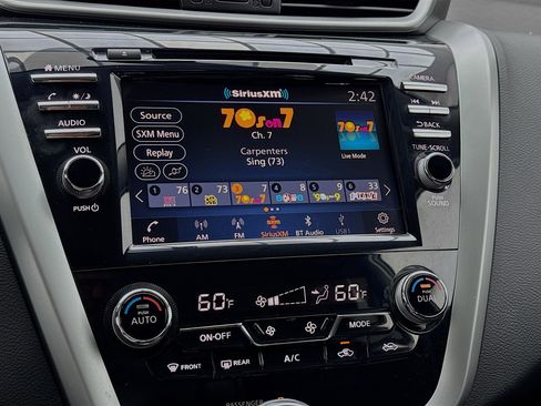 Used 2019 Nissan Murano SV image 11