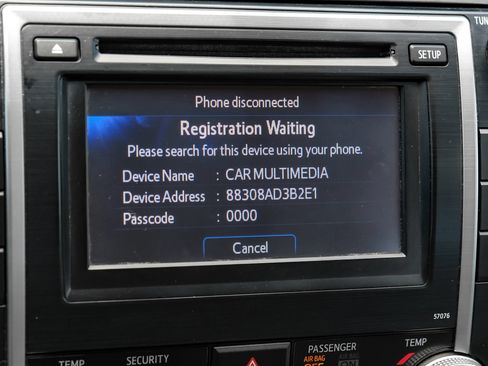 Used 2013 Toyota Camry XLE FWD image 31