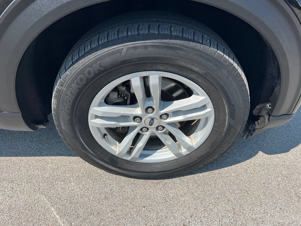 Used 2024 Ford Explorer XLT AWD/4WD image 12