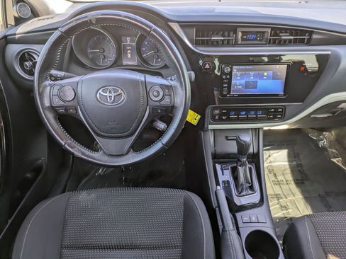Used 2017 Toyota Corolla iM image 27