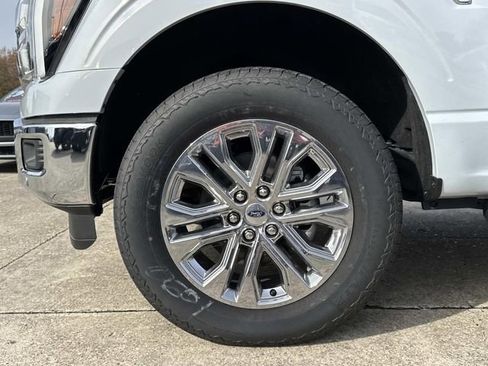 New 2025 Ford F150 Lariat w/ Equipment Group 501A Mid image 4