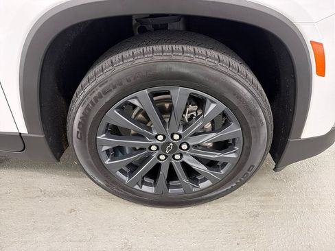 Used 2023 Chevrolet Traverse RS w/ LPO, Floor Liner Package FWD image 5