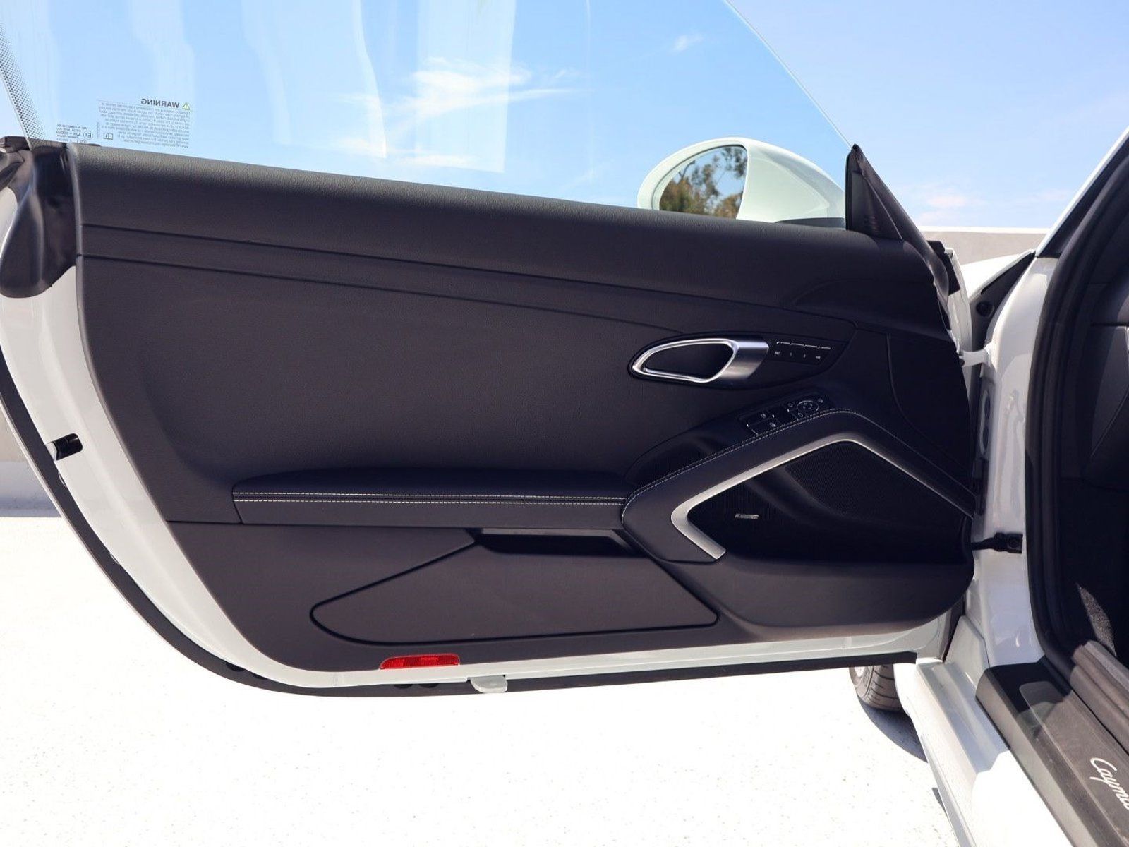 Certified 2024 Porsche 718 Cayman RWD image 14