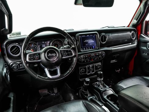 Used 2021 Jeep Wrangler Unlimited Sahara AWD/4WD image 5