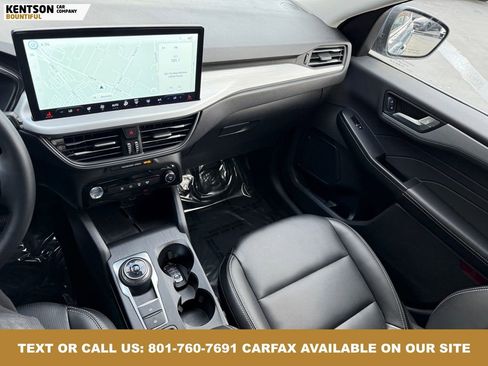 Used 2025 Ford Escape Platinum image 24