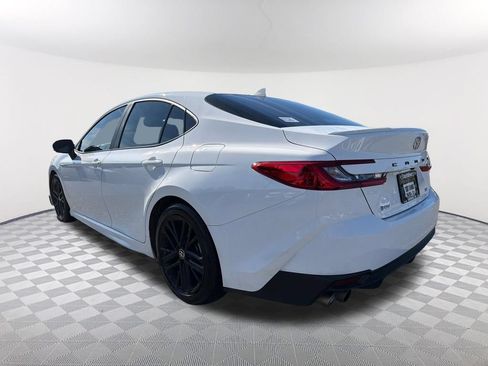 Used 2025 Toyota Camry SE w/ Multimedia Upgrade Package FWD image 7