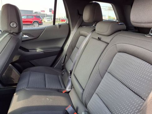 New 2026 Chevrolet Equinox LT w/ Midnight Edition FWD image 12