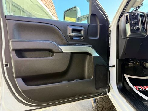 Used 2019 Chevrolet Silverado 2500 LT image 19