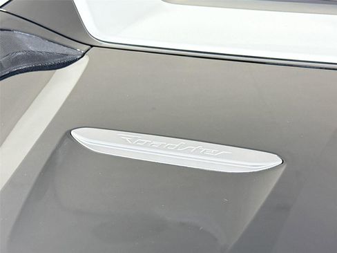 Used 2019 BMW i8 Roadster AWD/4WD image 32