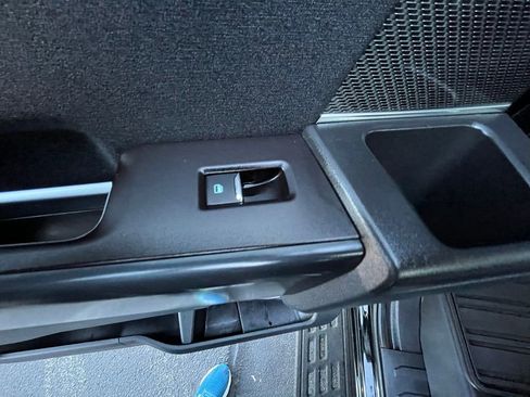 Certified 2022 Ford F150 Raptor w/ Equipment Group 801A High image 26