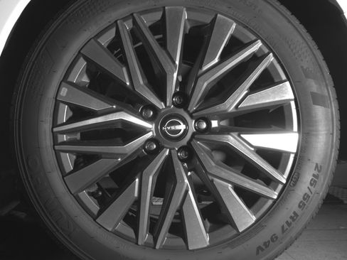 Used 2025 Nissan Altima 2.5 SV image 14