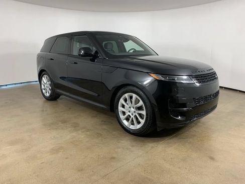 Used 2025 Land Rover Range Rover Sport SE AWD/4WD image 5