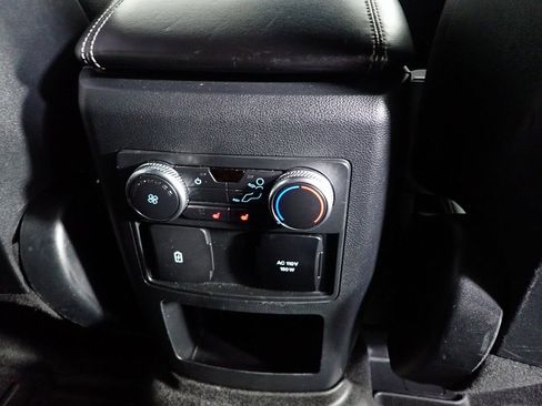 Used 2020 Ford Explorer Limited image 35