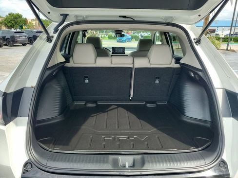 Used 2025 Honda HR-V EX-L image 11