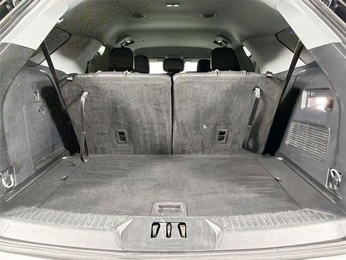 Used 2023 Ford Explorer XLT w/ Equipment Group 202A AWD/4WD image 24