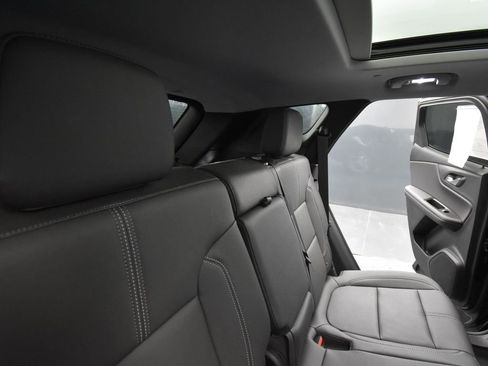 Used 2023 Chevrolet Blazer LT image 19