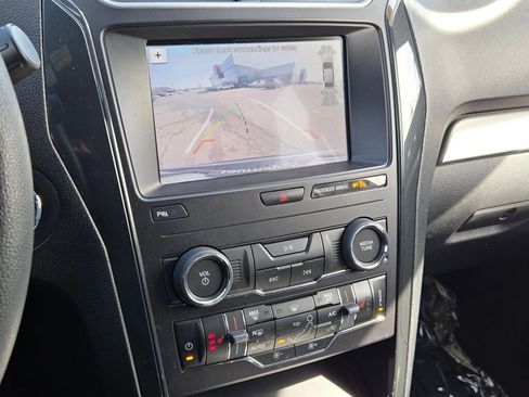 Used 2018 Ford Explorer XLT w/ Equipment Group 202A image 26