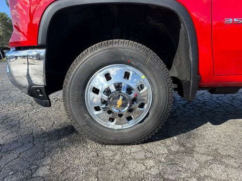 New 2026 Chevrolet Silverado 3500 LT w/ All Star Edition image 6