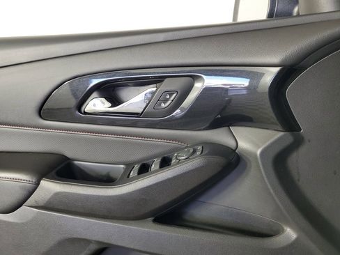 Used 2023 Chevrolet Traverse RS image 28