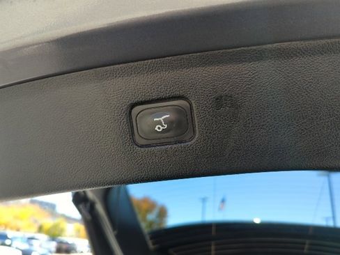 Used 2024 Ford Edge Titanium image 24