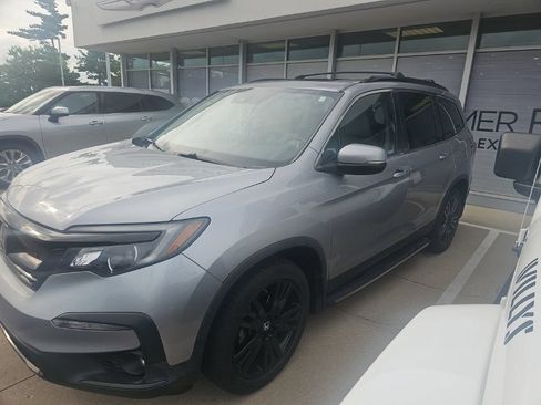 Used 2021 Honda Pilot Special Edition image 2
