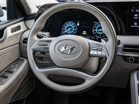 Used 2023 Hyundai Palisade Calligraphy image 16