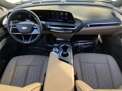 Certified 2024 Cadillac Lyriq Sport w/ Nappa Leather Package image 17