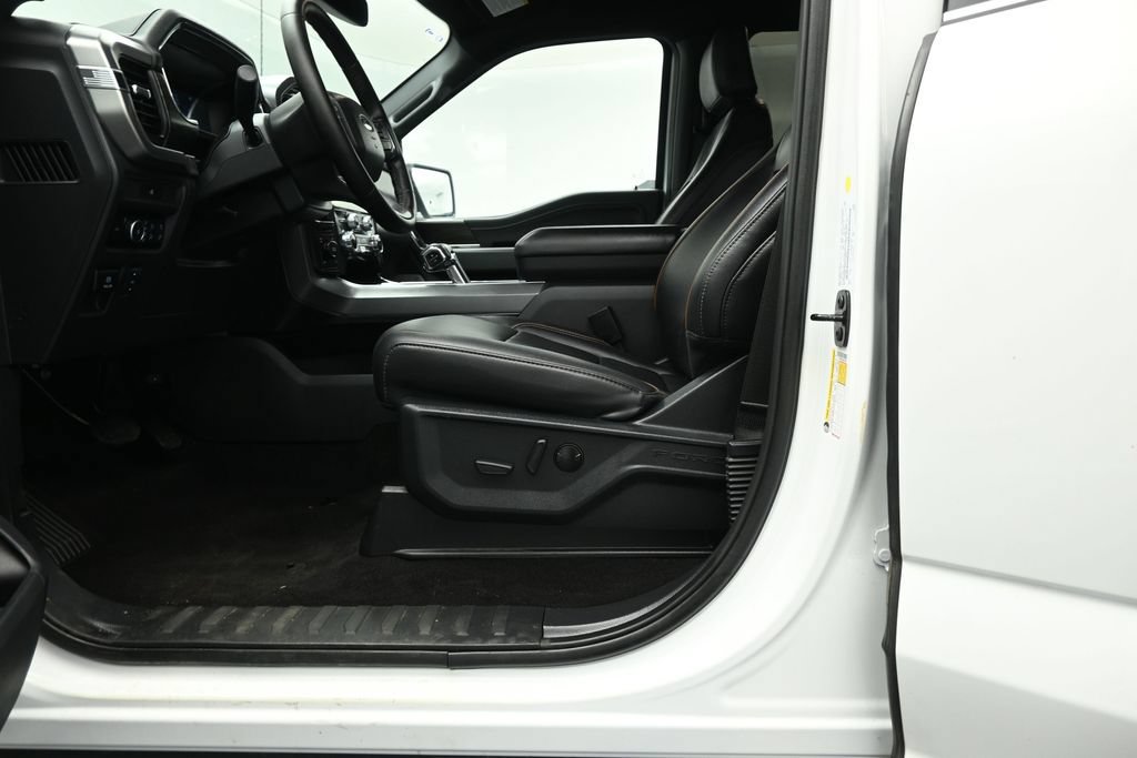 Used 2025 Ford F150 Lariat AWD/4WD image 9
