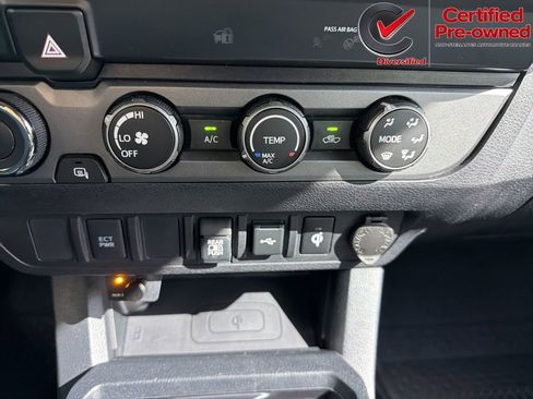 Used 2020 Toyota Tacoma TRD Off-Road AWD/4WD image 71
