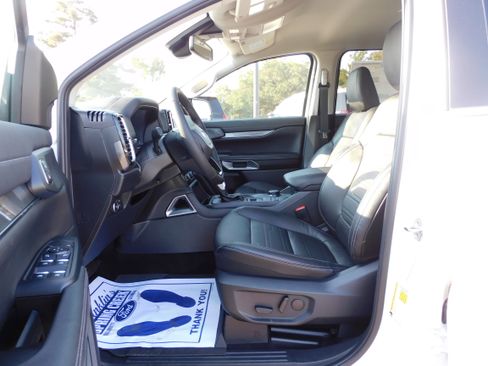 New 2025 Ford Ranger Lariat w/ Chrome Accent Package image 11