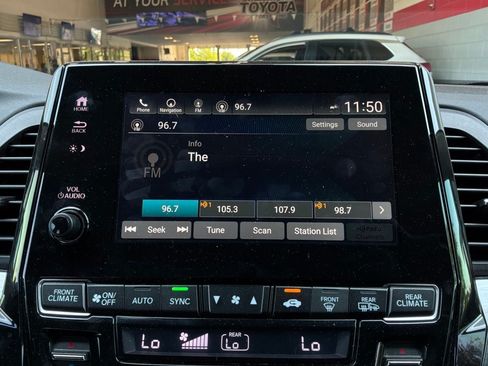 Used 2023 Honda Odyssey Elite image 49