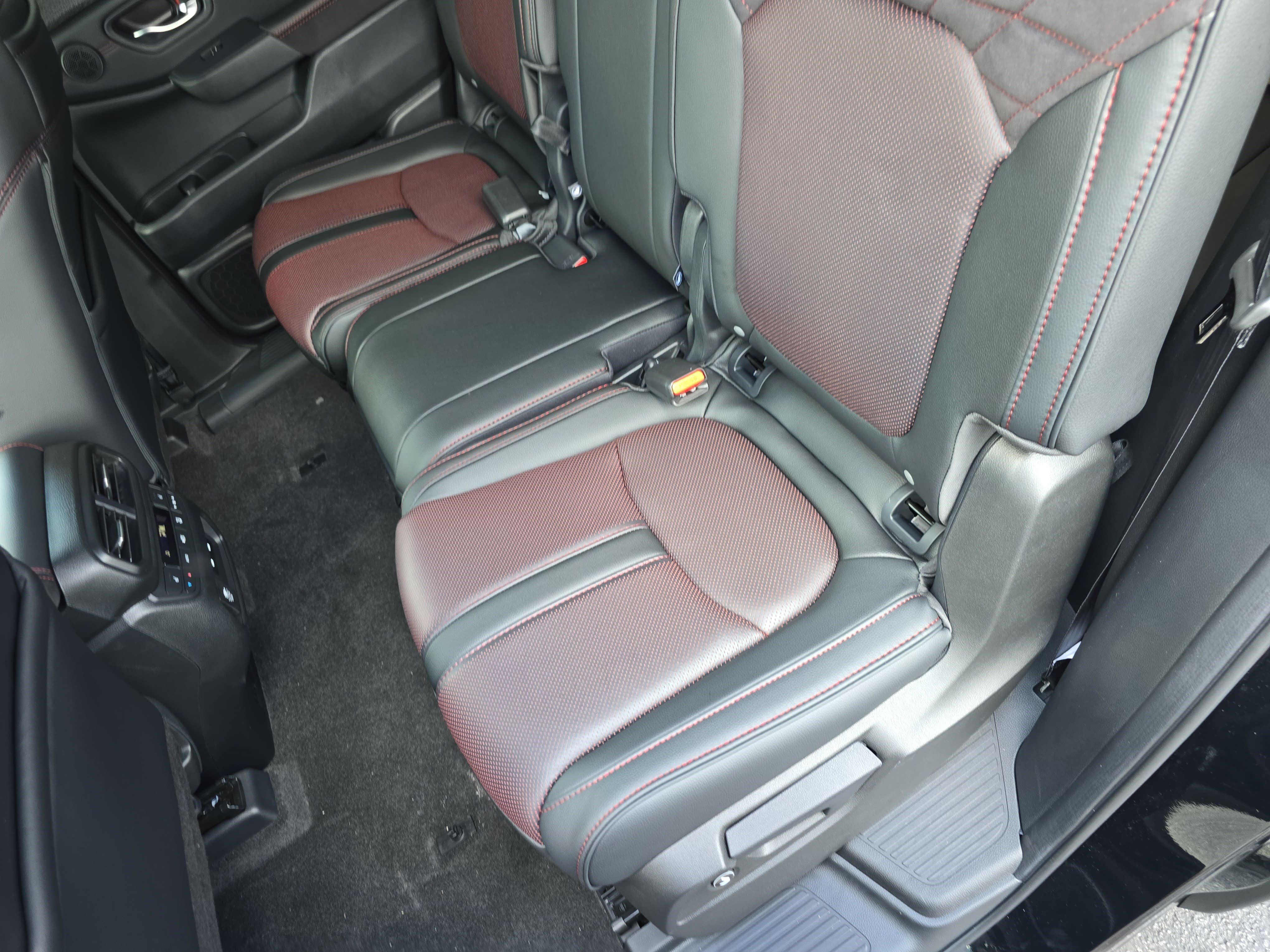 New 2026 Honda Pilot Black Edition image 16
