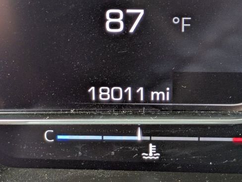 Used 2024 GMC Sierra 1500 Elevation image 31