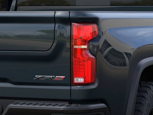 New 2026 Chevrolet Silverado 2500 ZR2 AWD/4WD image 11