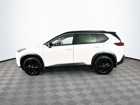 Certified 2023 Nissan Rogue SV w/ SV Premium B Package AWD/4WD image 7